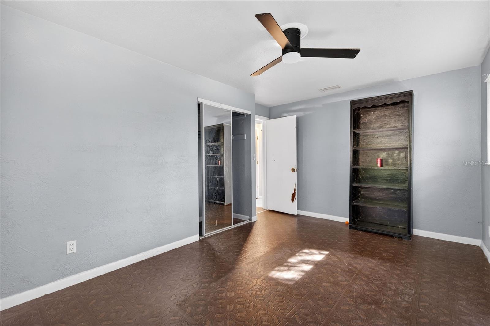 Image 18 of 36 For 260 13th Street N