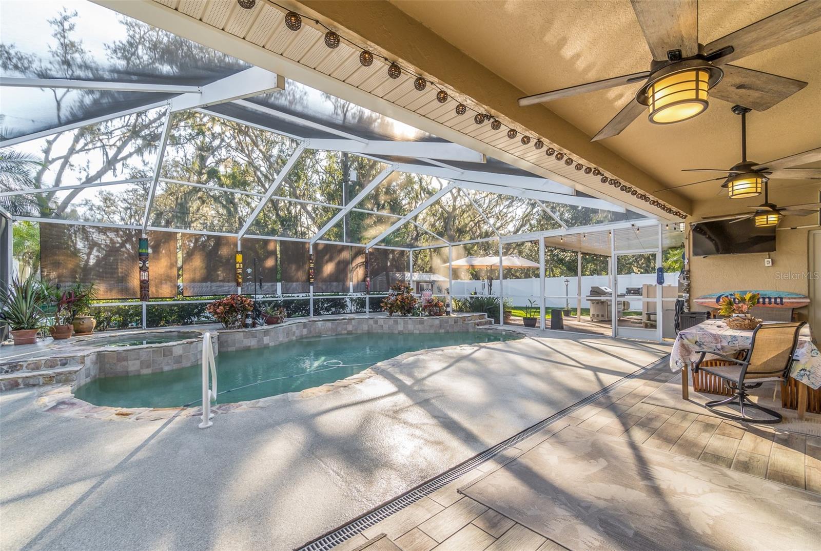 Image 14 of 18 For 2807 Commonwealth Avenue