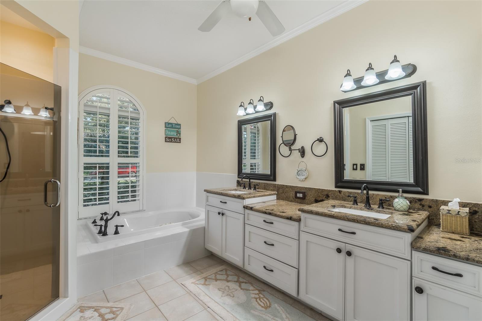 Image 6 of 18 For 2807 Commonwealth Avenue