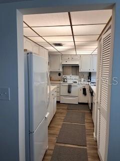 Image 8 of 11 For 1200 Shore Drive Ne 201