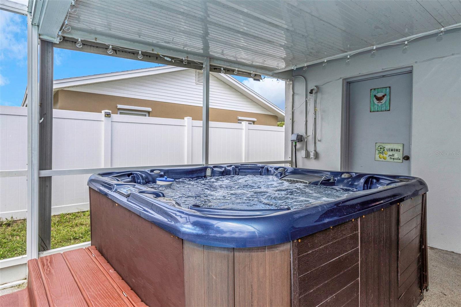 Image 13 of 47 For 6842 62nd Avenue N