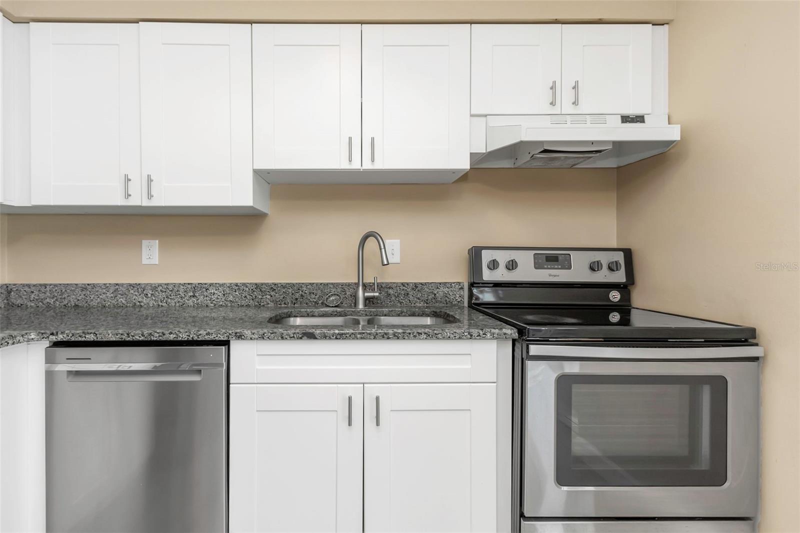 Image 22 of 47 For 6842 62nd Avenue N