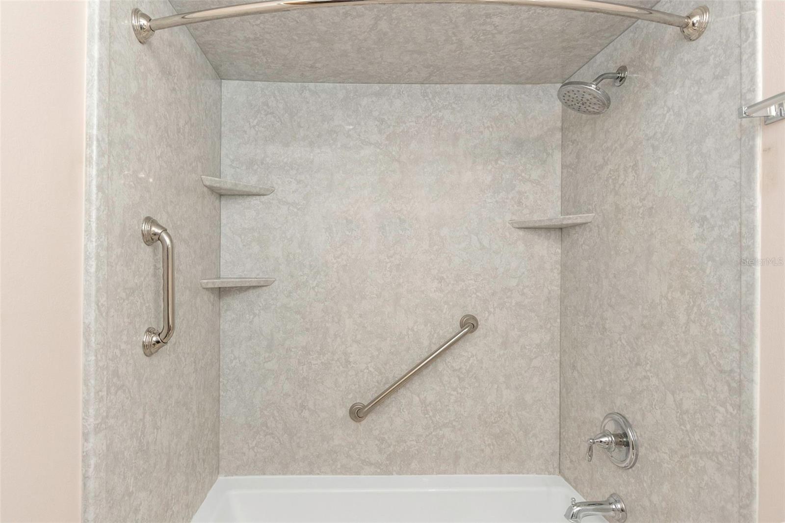 Image 25 of 47 For 6842 62nd Avenue N