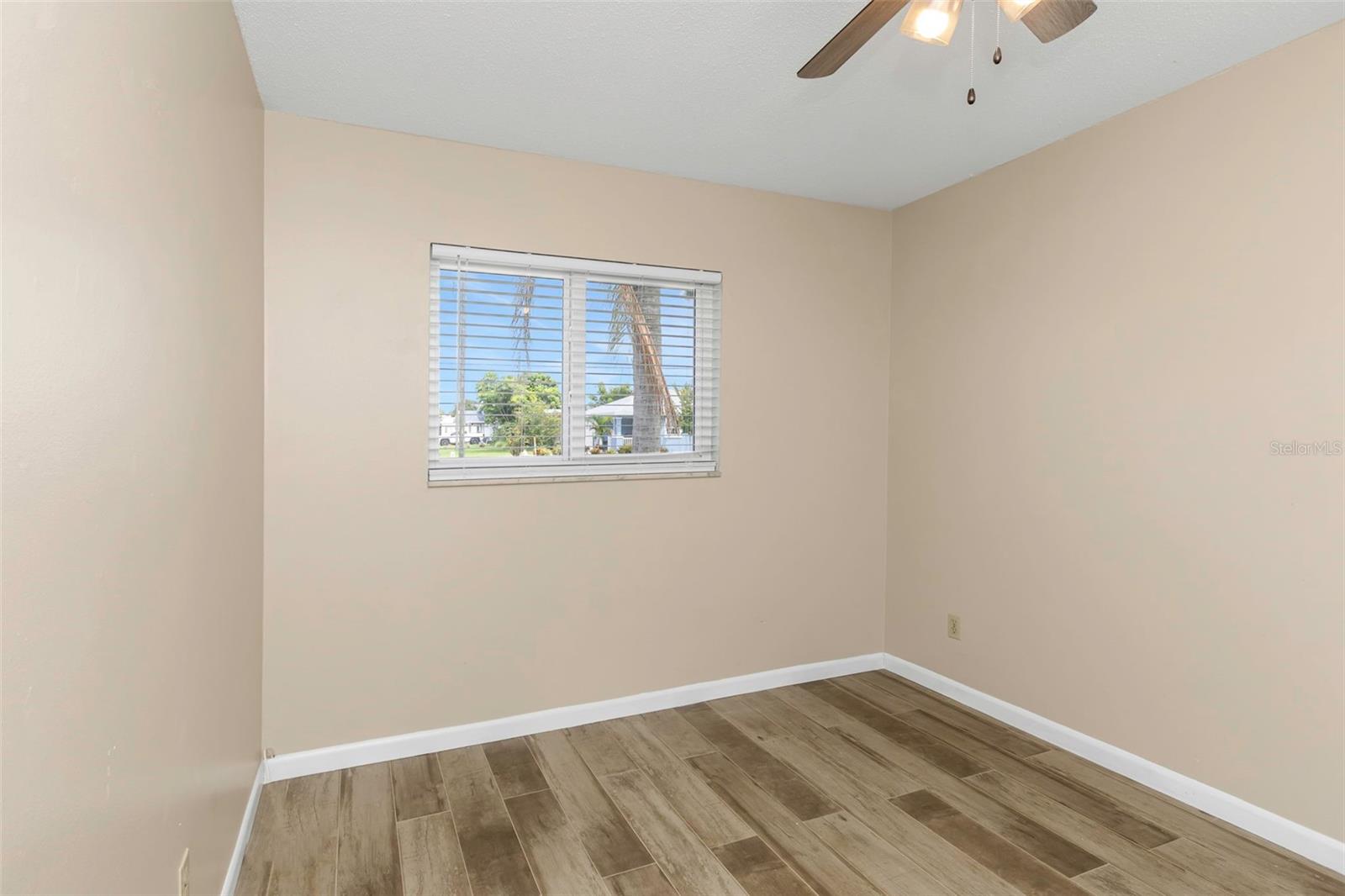 Image 31 of 47 For 6842 62nd Avenue N