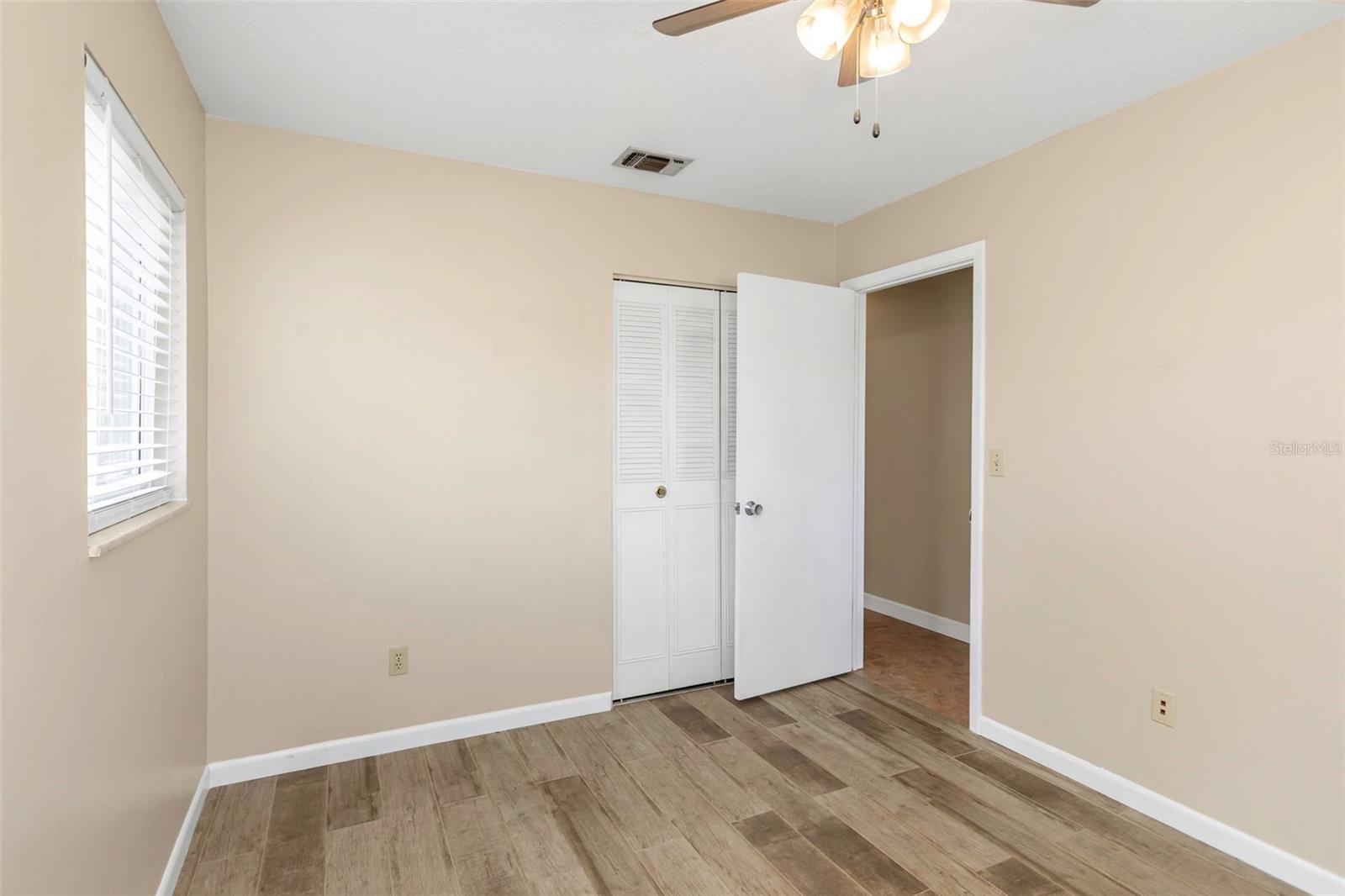 Image 33 of 47 For 6842 62nd Avenue N