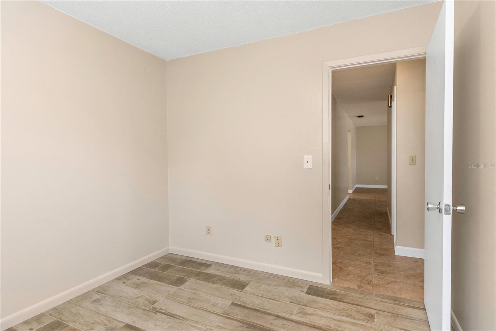 Image 36 of 47 For 6842 62nd Avenue N