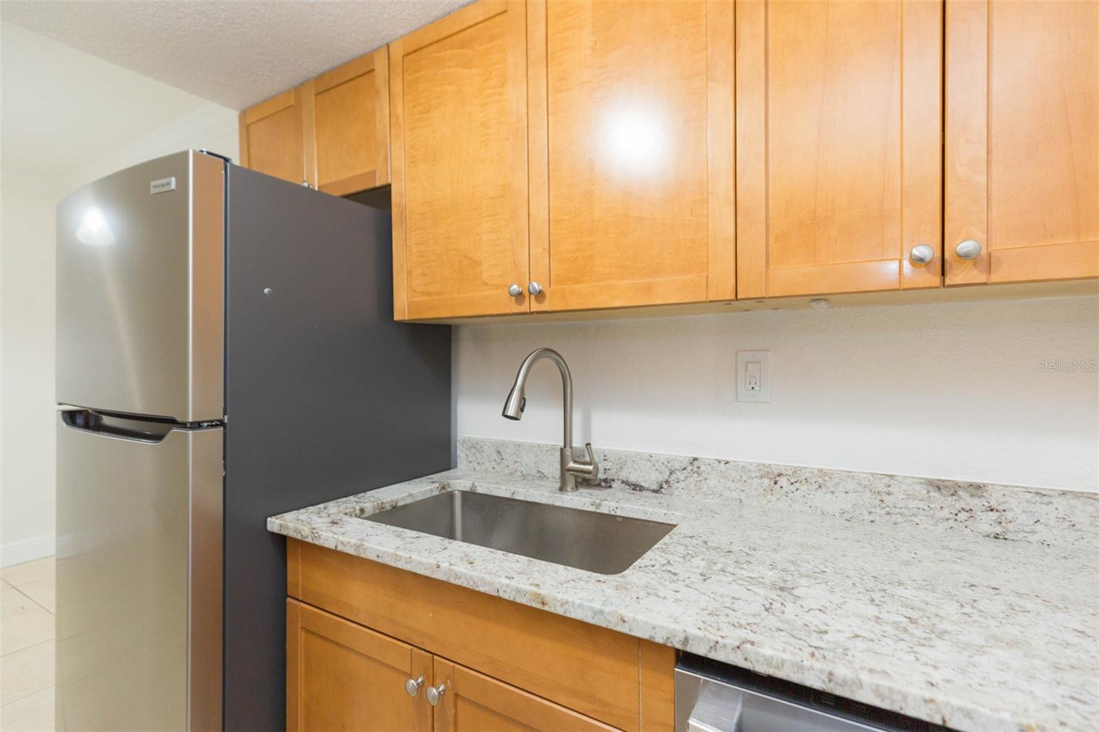 Image 15 of 26 For 5221 Bayshore Boulevard 10