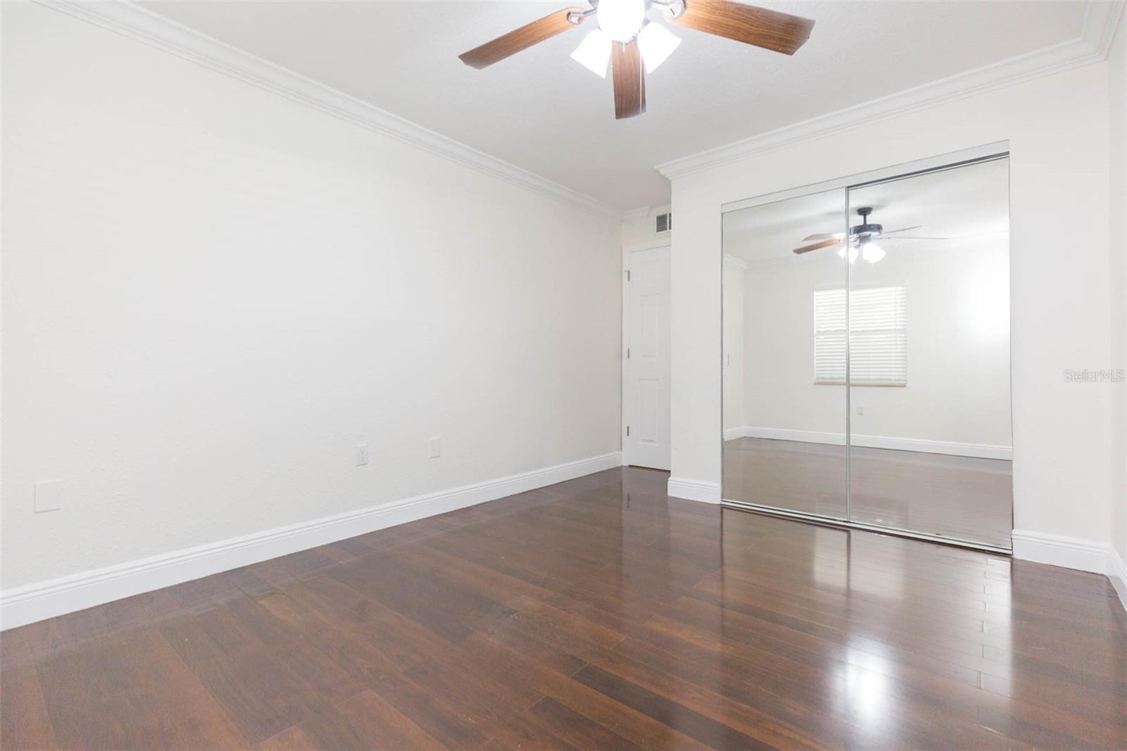 Image 17 of 26 For 5221 Bayshore Boulevard 10