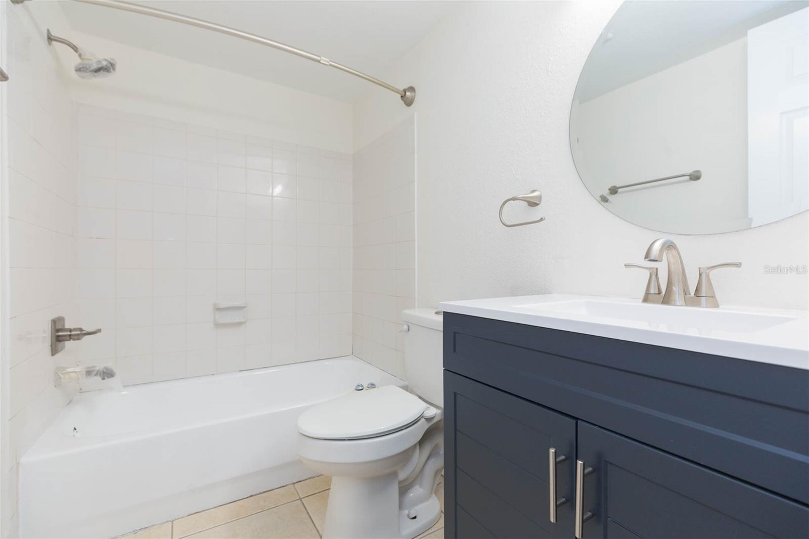 Image 18 of 26 For 5221 Bayshore Boulevard 10