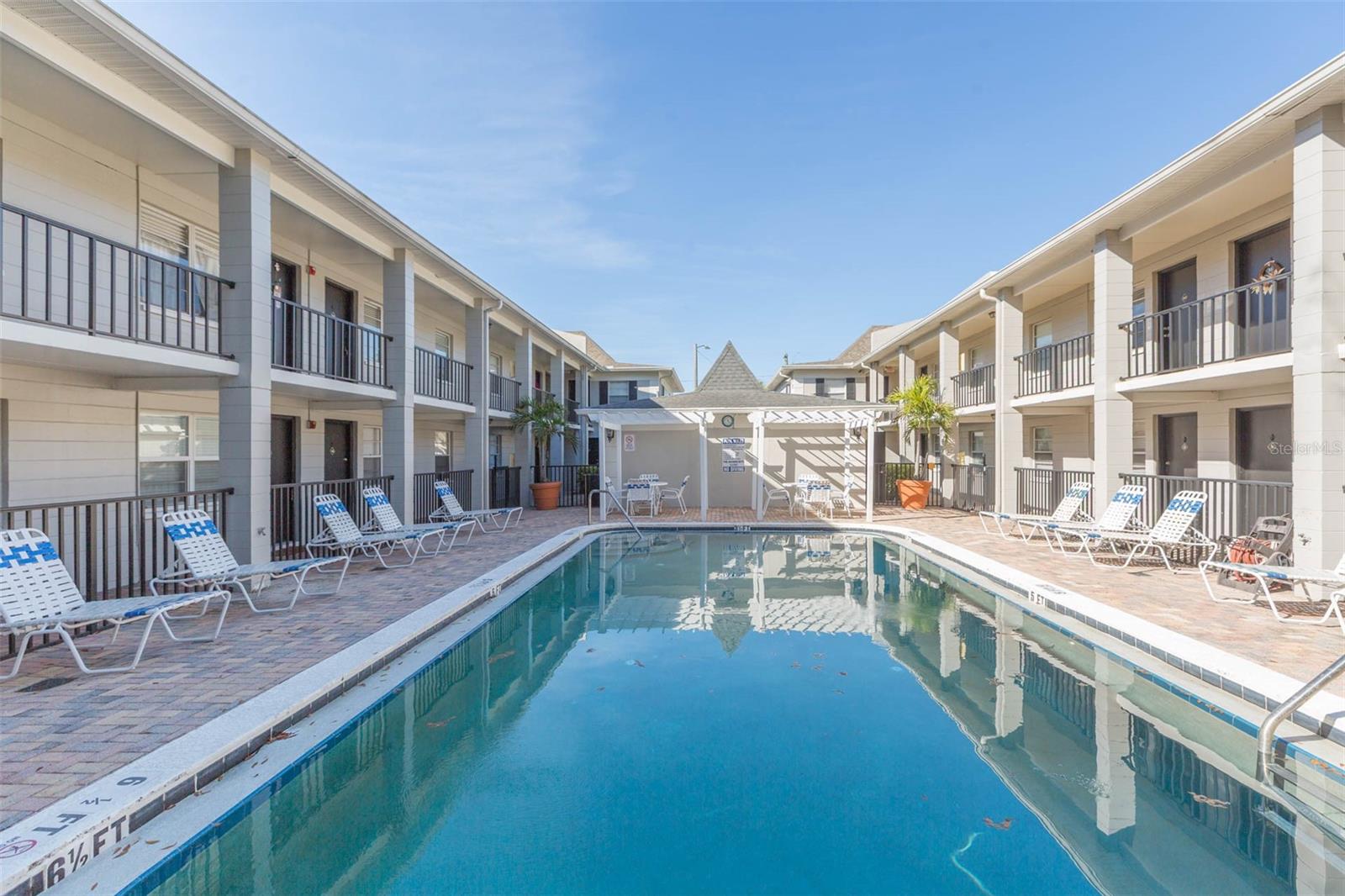 Image 21 of 26 For 5221 Bayshore Boulevard 10