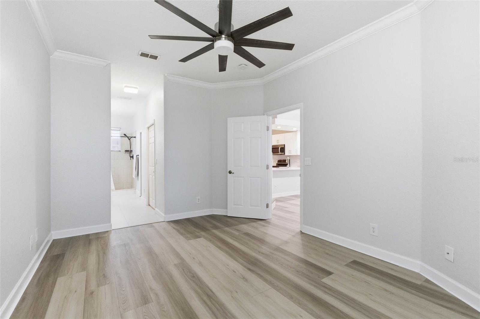 Image 16 of 33 For 5346 Neil Drive