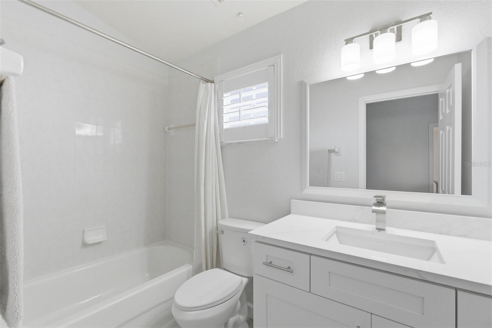 Image 26 of 33 For 5346 Neil Drive