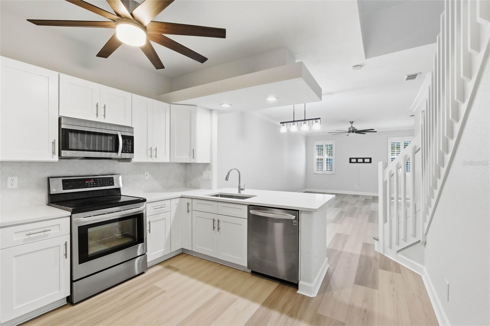 Image 3 of 33 For 5346 Neil Drive