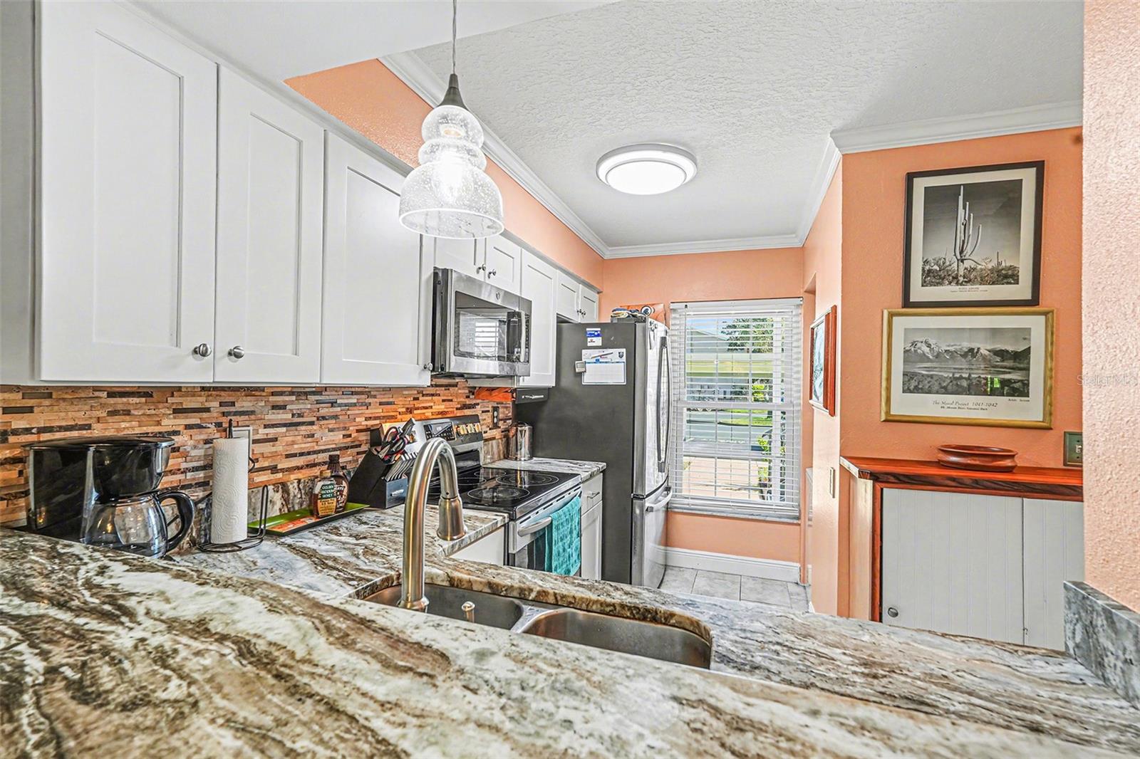 Image 13 of 30 For 4821 Myrtle Oak Drive 12