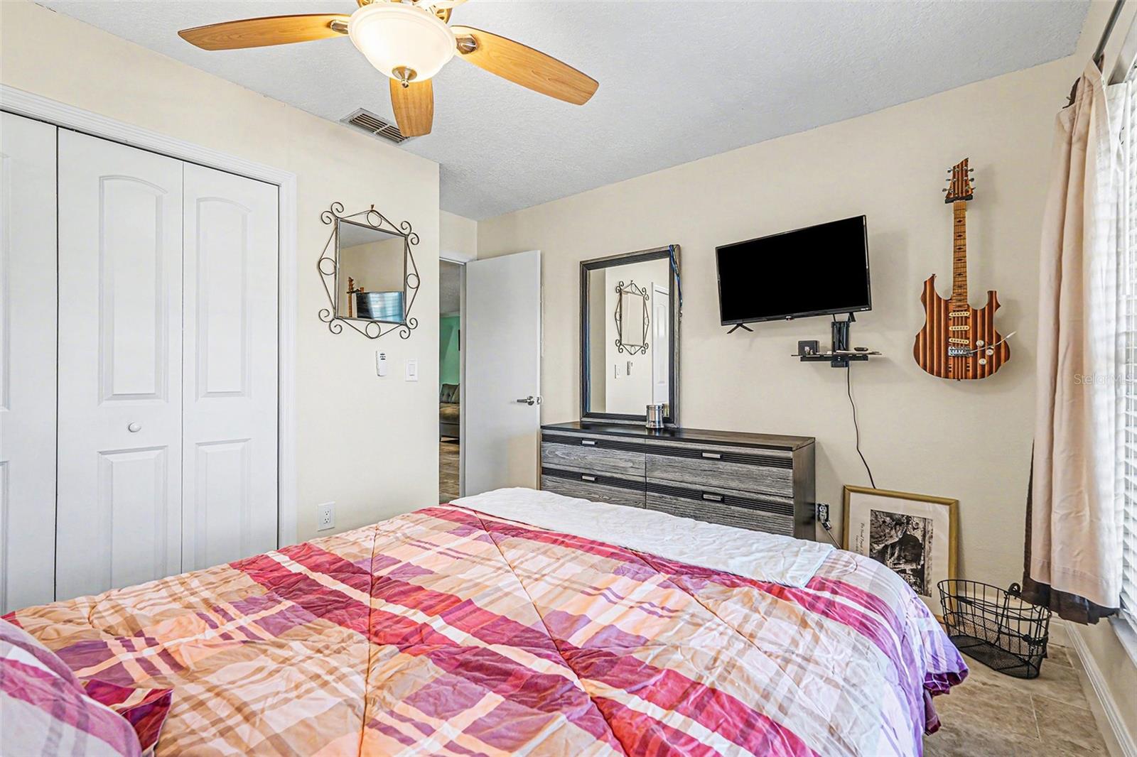 Image 23 of 30 For 4821 Myrtle Oak Drive 12