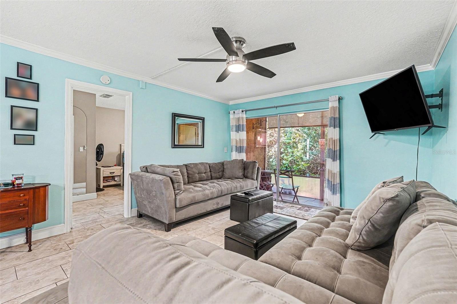 Image 7 of 30 For 4821 Myrtle Oak Drive 12