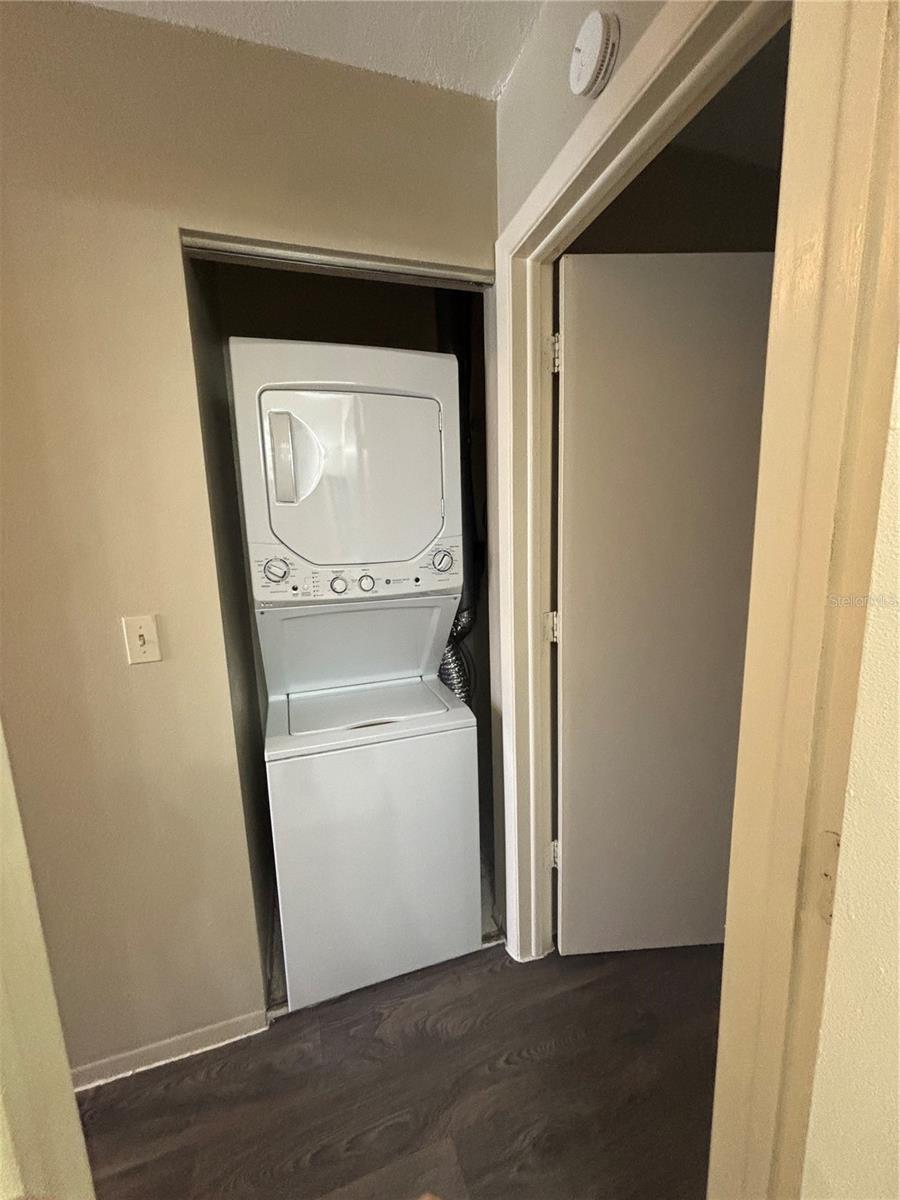 Image 17 of 22 For 2850 Westmoreland Court