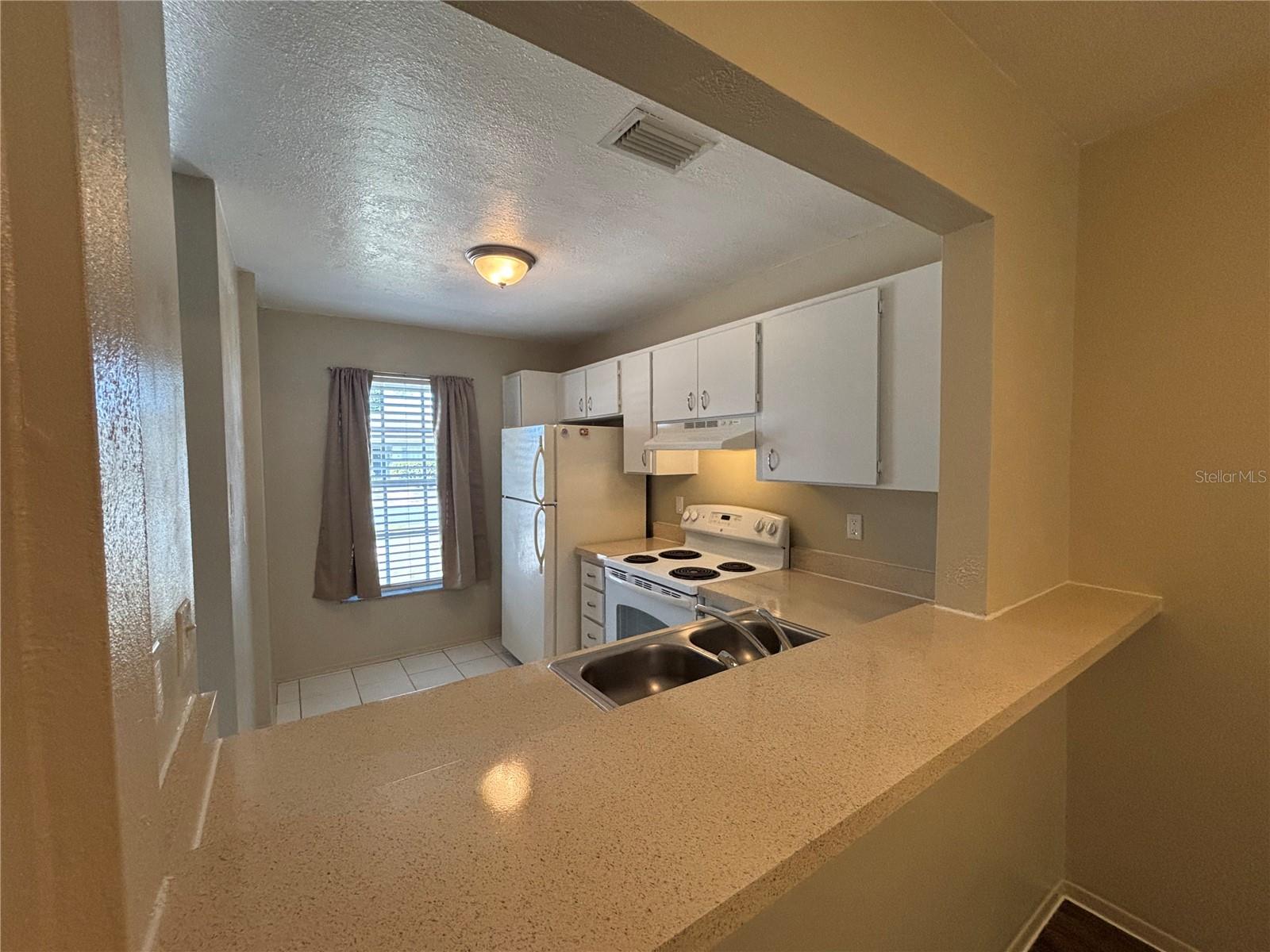 Image 6 of 22 For 2850 Westmoreland Court