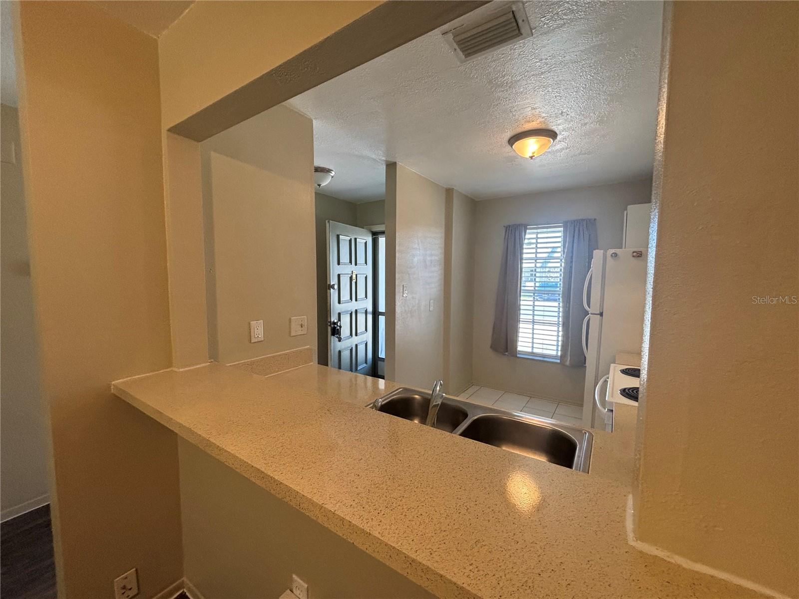 Image 9 of 22 For 2850 Westmoreland Court