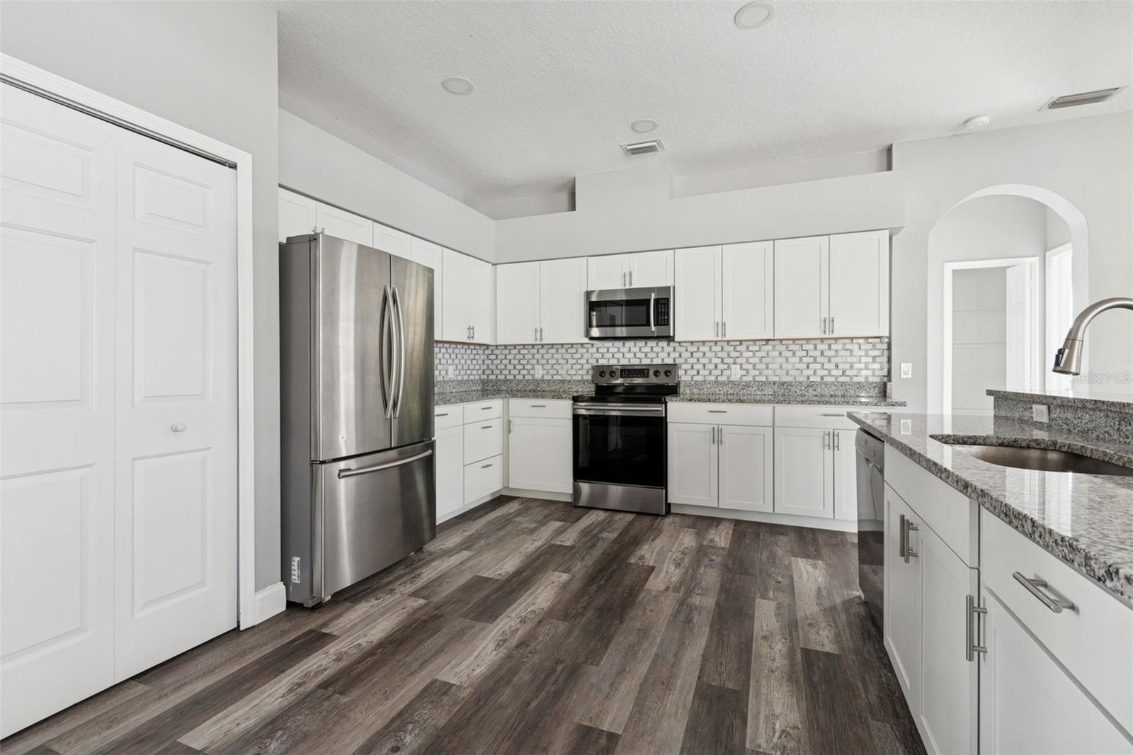 Image 35 of 83 For 12003 Pennfield Place