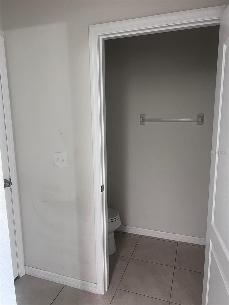 Image 11 of 16 For 14403 Dunrobin Drive