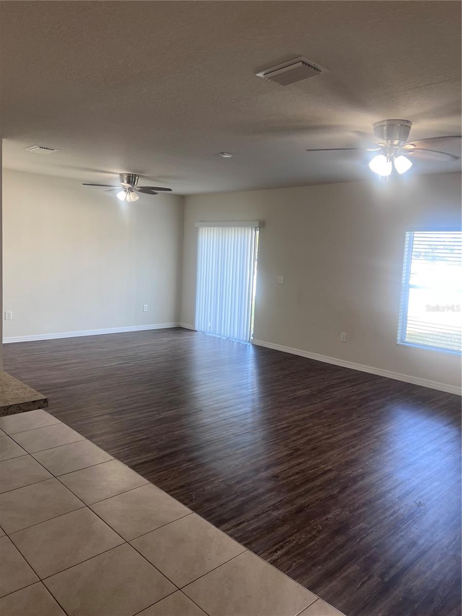 Image 5 of 16 For 14403 Dunrobin Drive