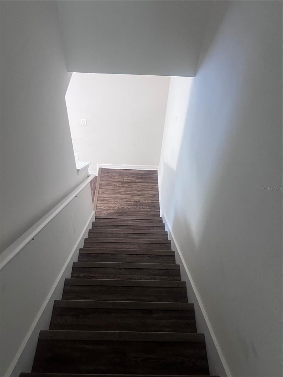 Image 7 of 16 For 14403 Dunrobin Drive