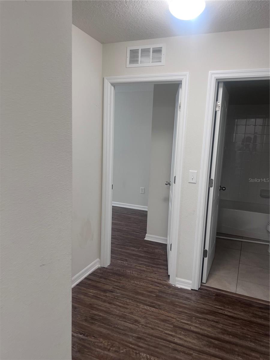 Image 8 of 16 For 14403 Dunrobin Drive