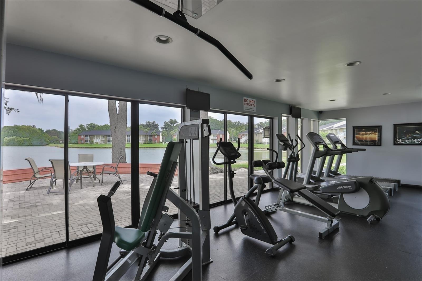 Listing photo id 6 for 215 Lake Brook Circle 204