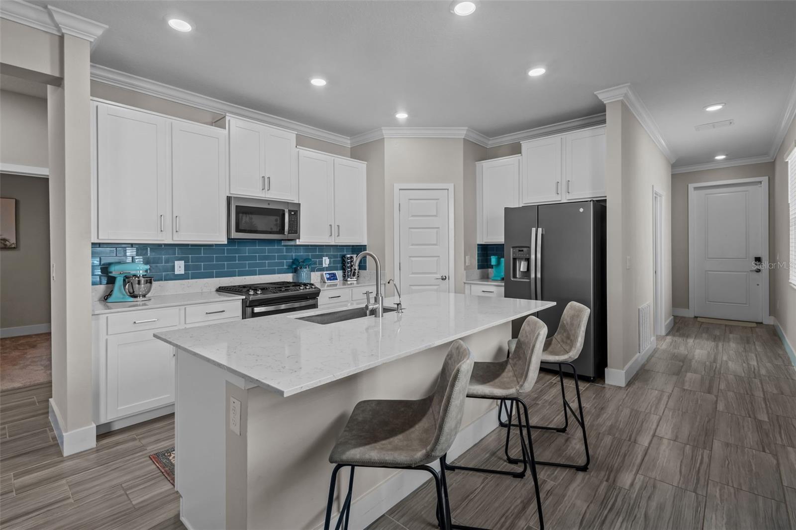 Image 11 of 52 For 17999 Fenders Way