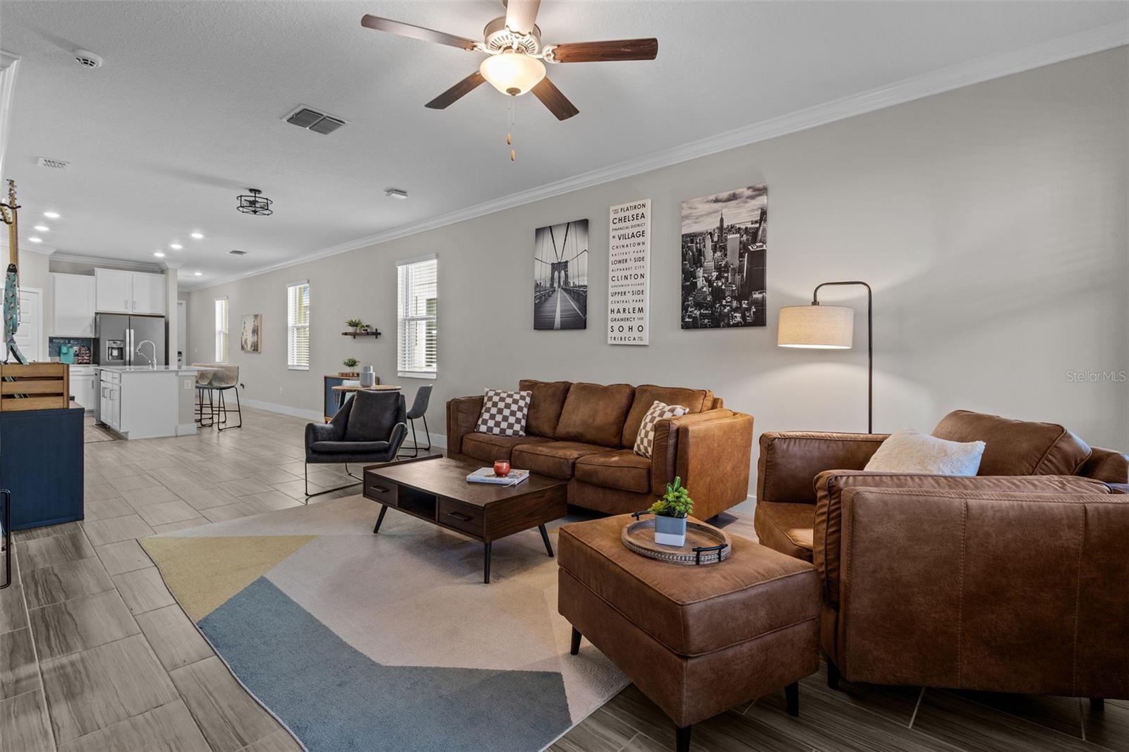 Image 17 of 52 For 17999 Fenders Way