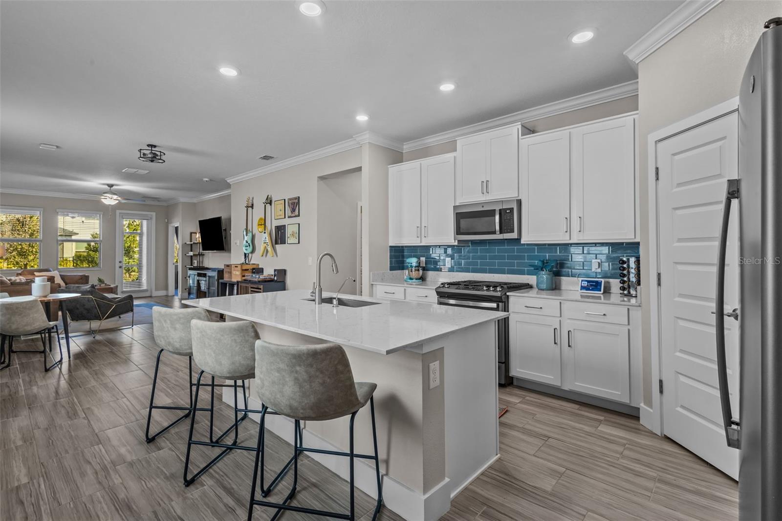 Image 2 of 52 For 17999 Fenders Way