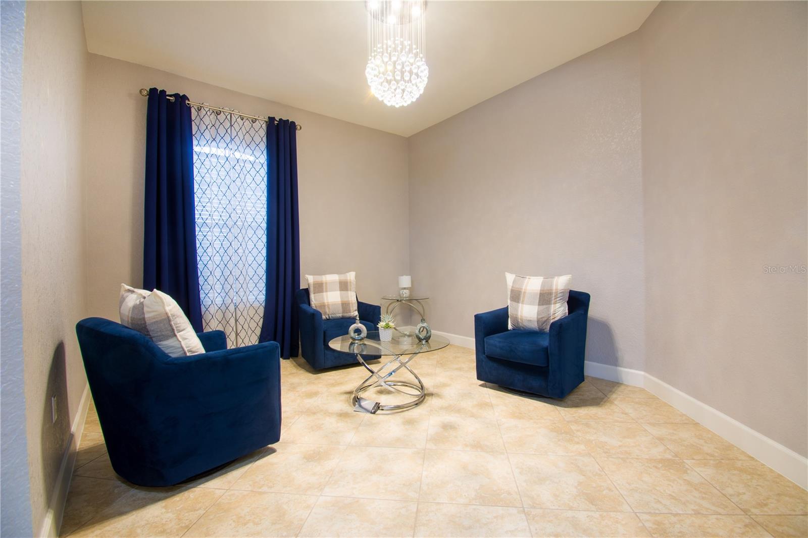 Image 15 of 51 For 166 Marylee Lane