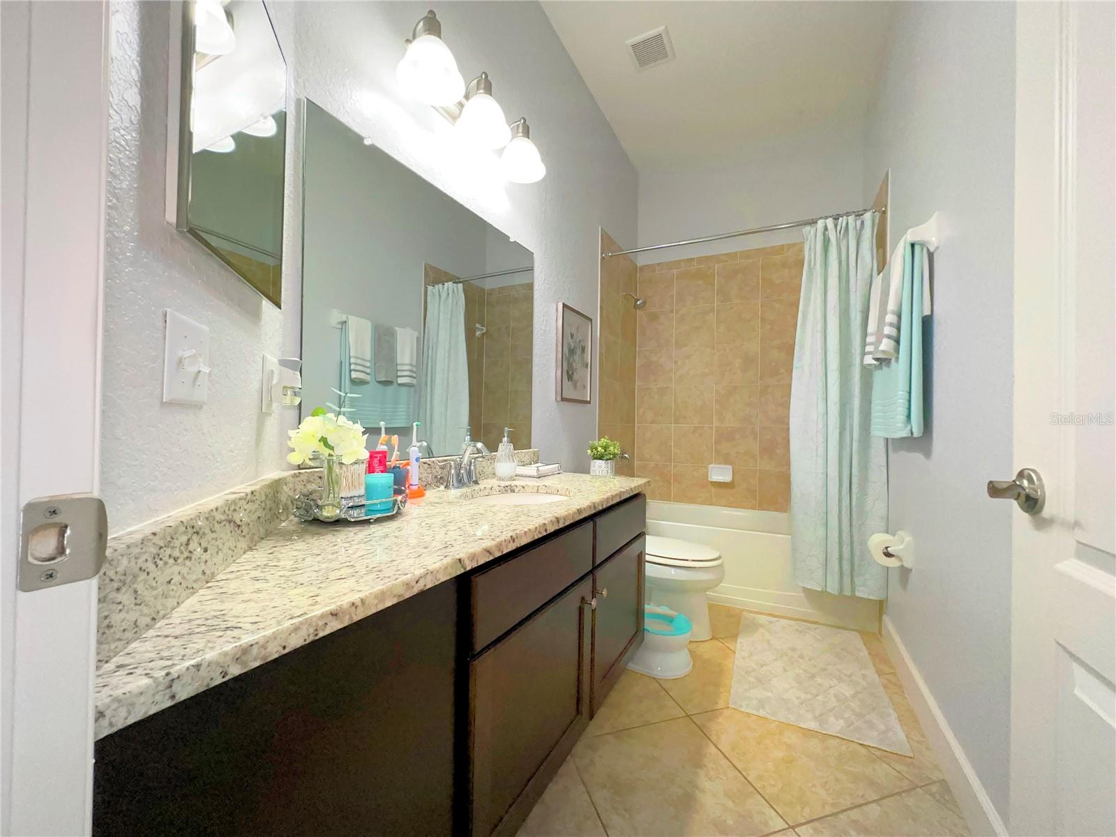 Image 17 of 51 For 166 Marylee Lane