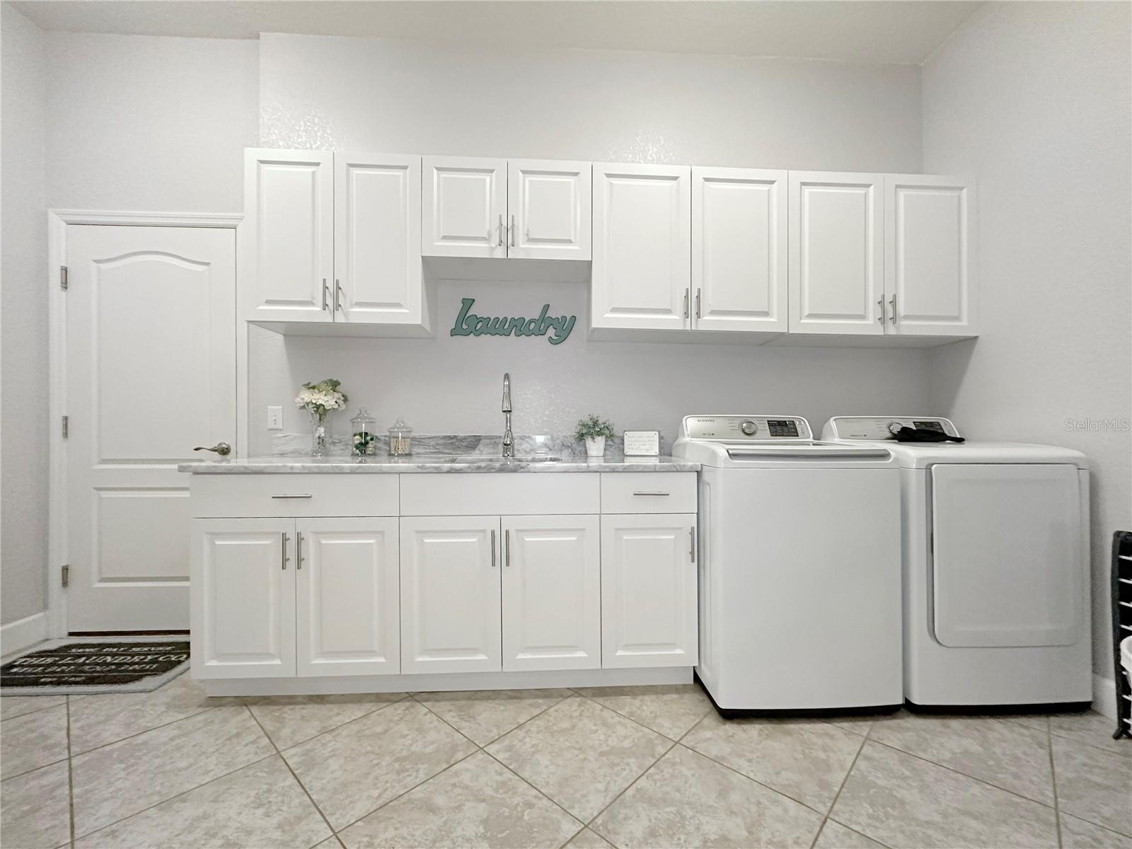 Image 21 of 51 For 166 Marylee Lane