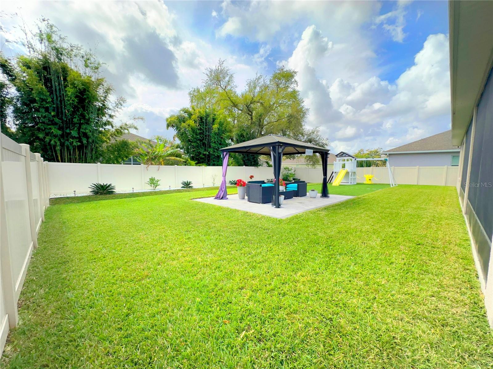 Image 38 of 51 For 166 Marylee Lane