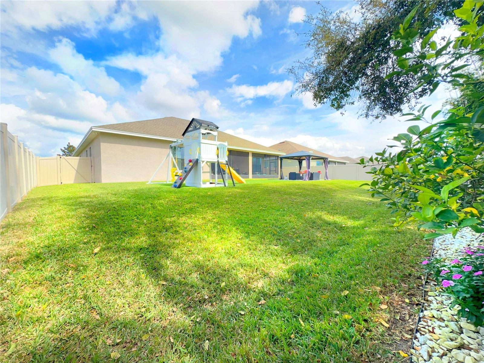 Image 41 of 51 For 166 Marylee Lane