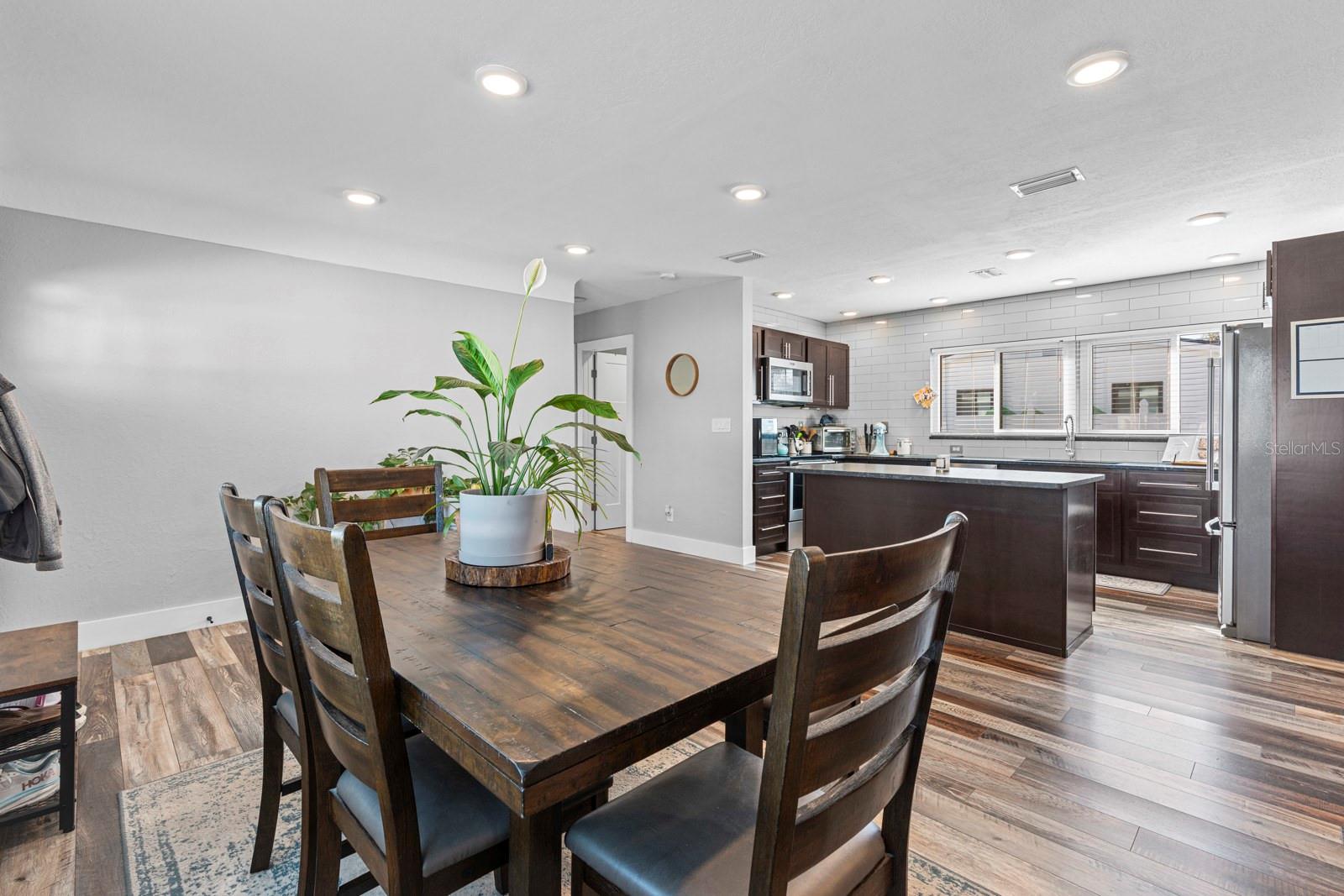 Image 14 of 52 For 2460 43rd Street N