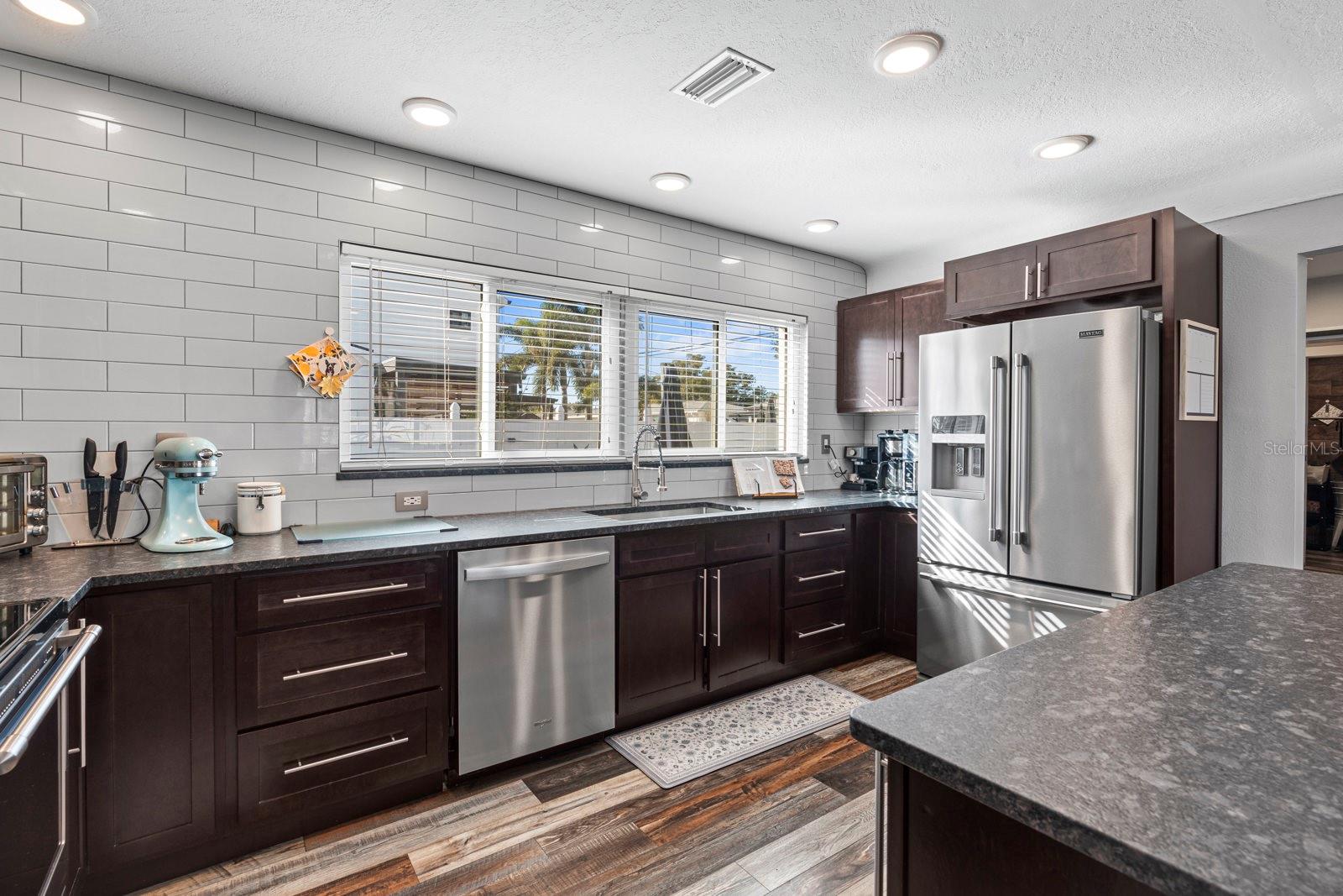 Image 17 of 52 For 2460 43rd Street N