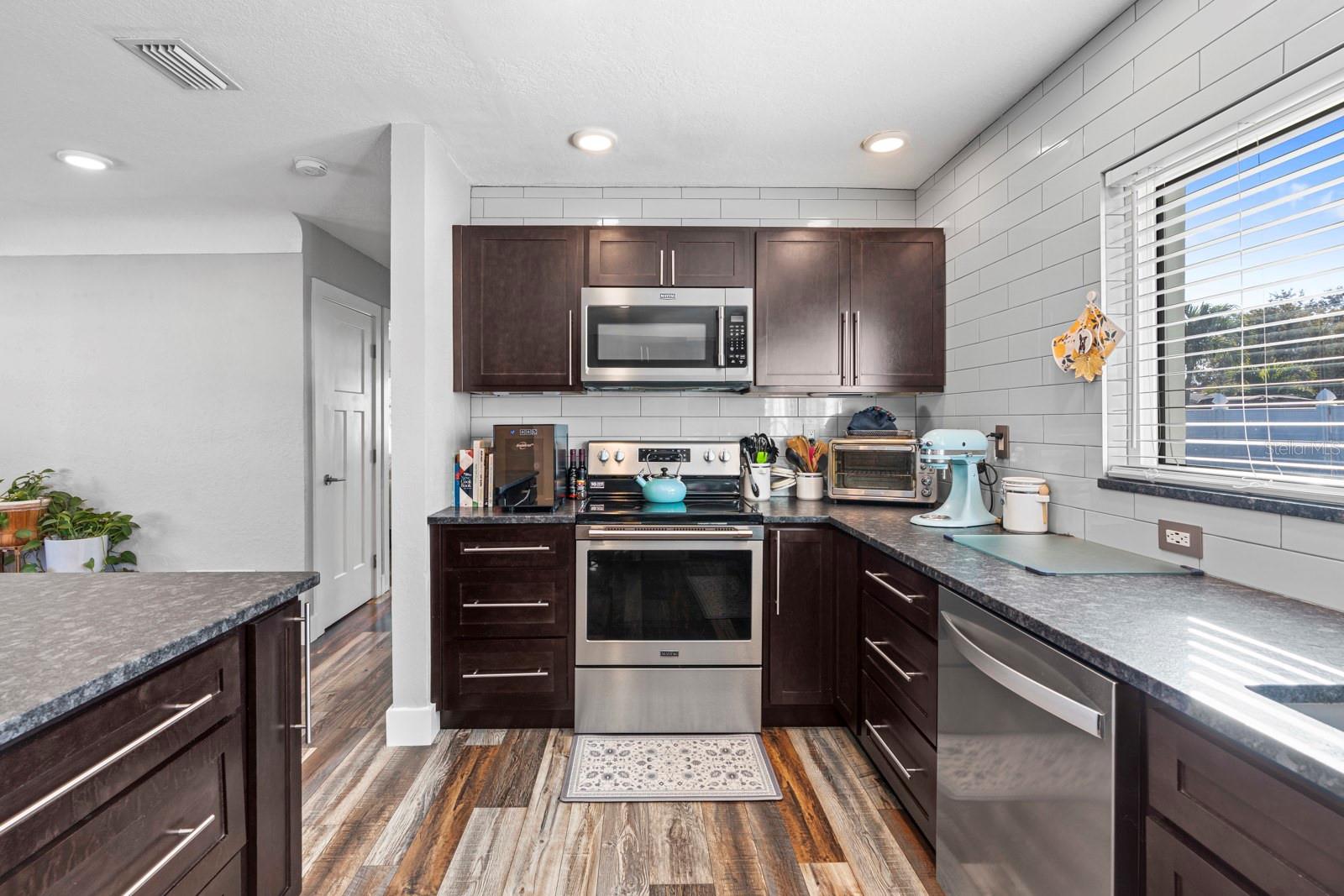 Image 20 of 52 For 2460 43rd Street N