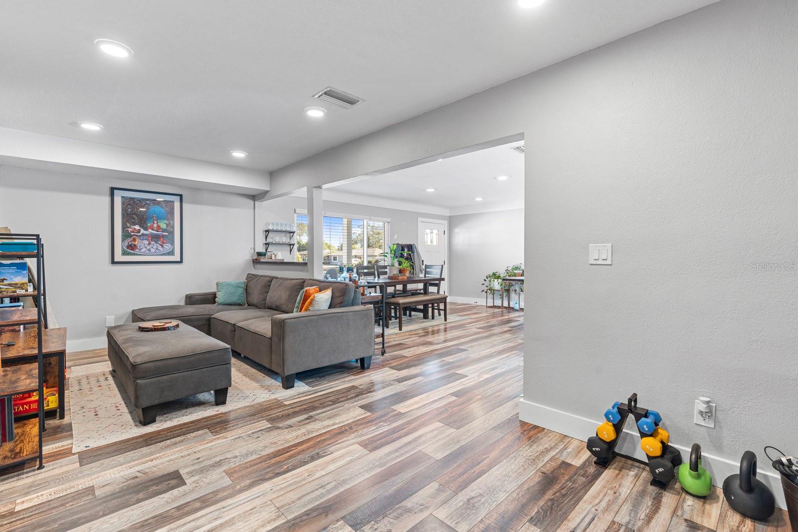 Image 23 of 52 For 2460 43rd Street N