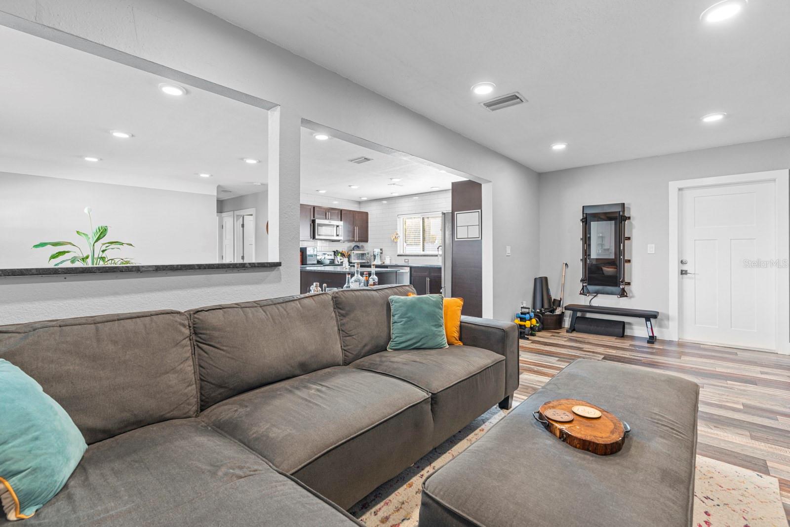 Image 26 of 52 For 2460 43rd Street N