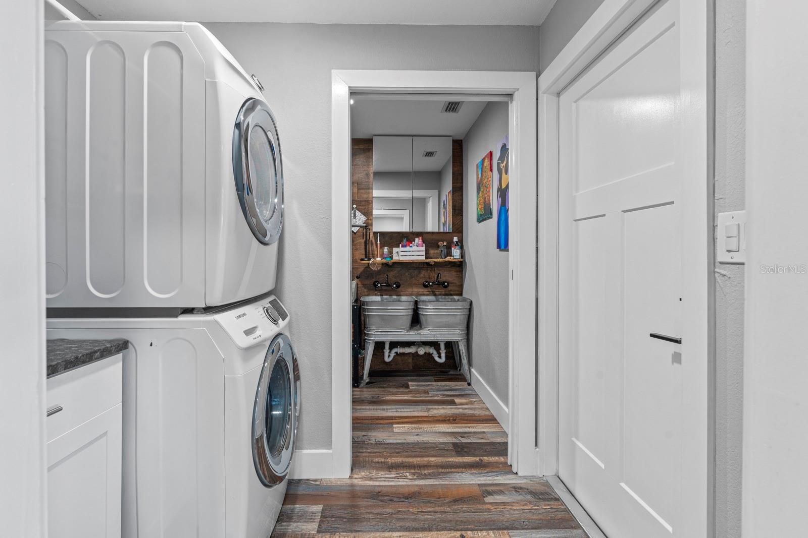 Image 28 of 52 For 2460 43rd Street N