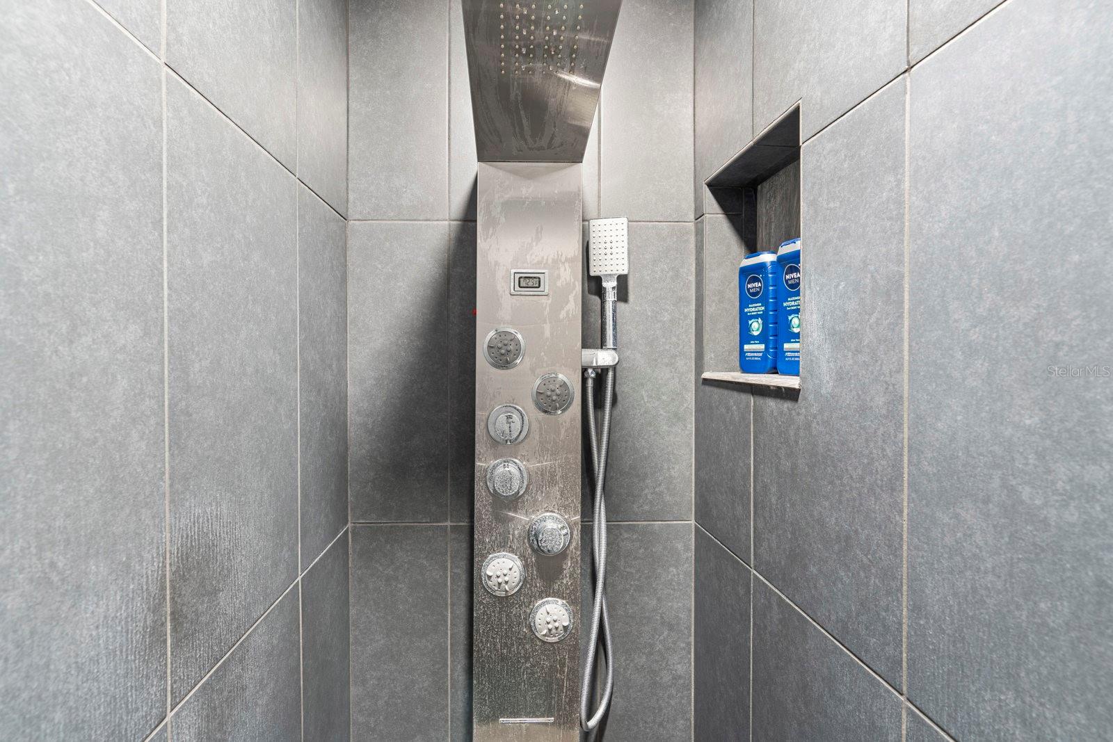 Image 33 of 52 For 2460 43rd Street N