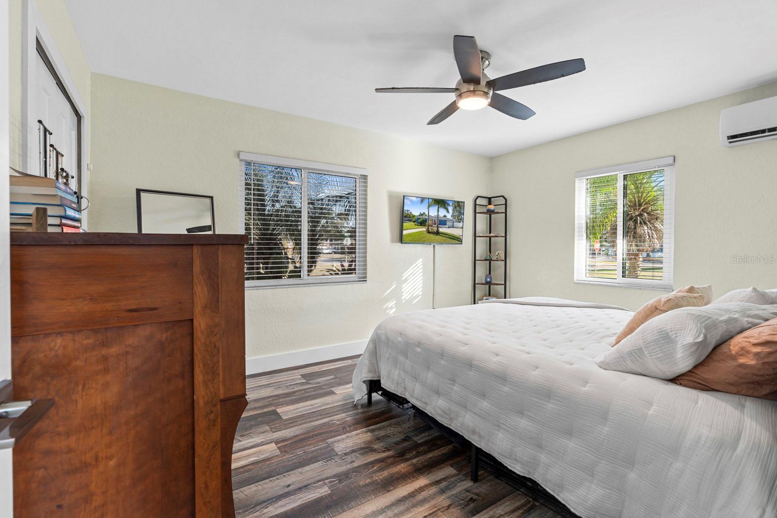 Image 34 of 52 For 2460 43rd Street N