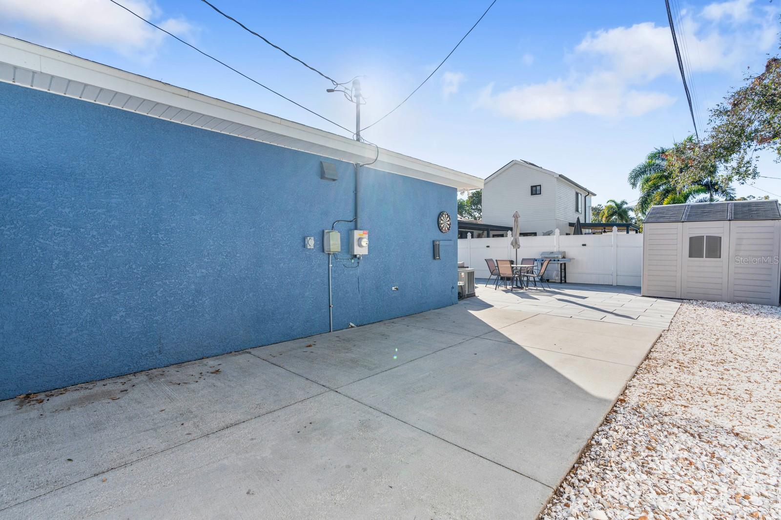 Image 39 of 52 For 2460 43rd Street N