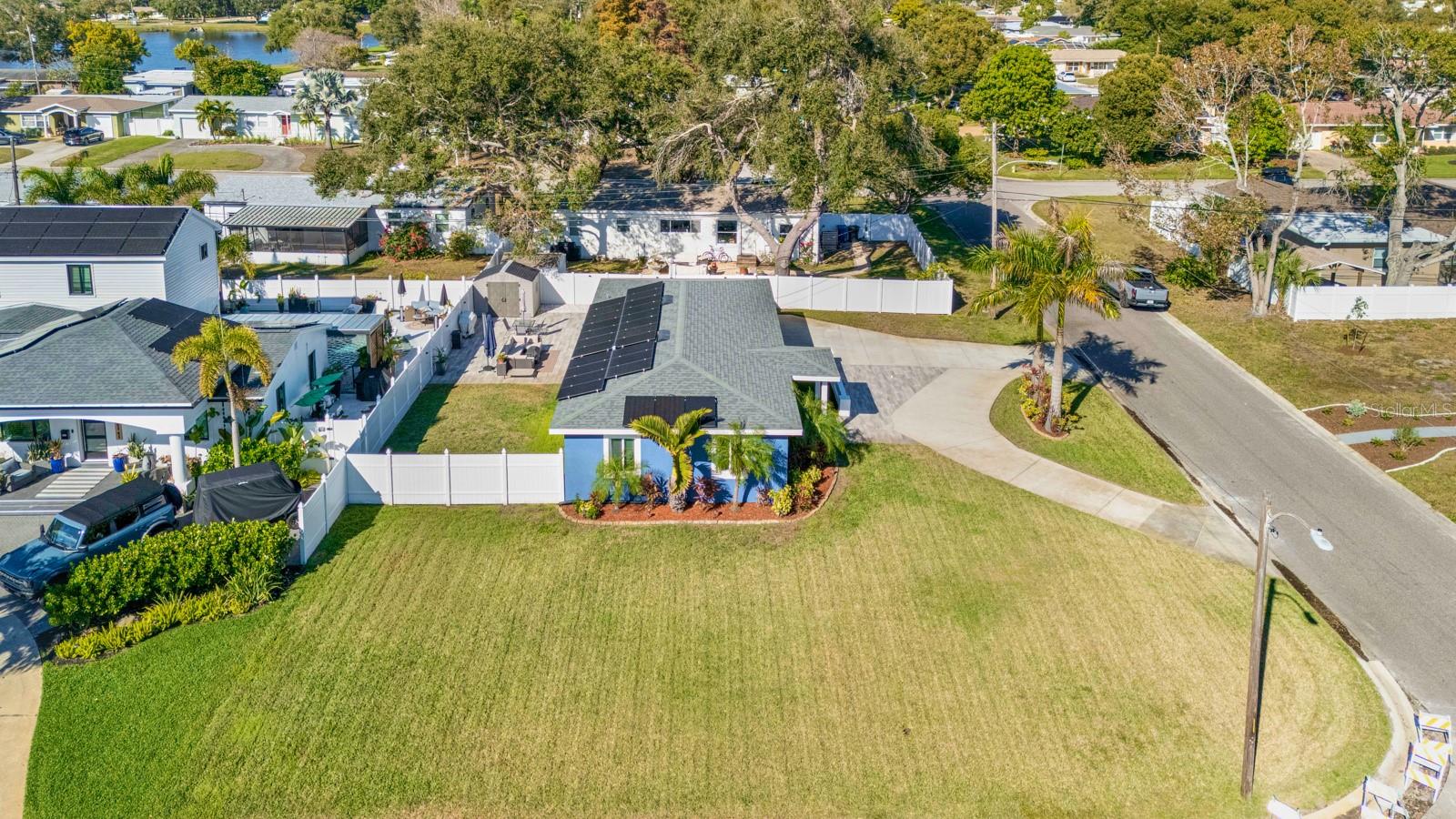 Image 4 of 52 For 2460 43rd Street N