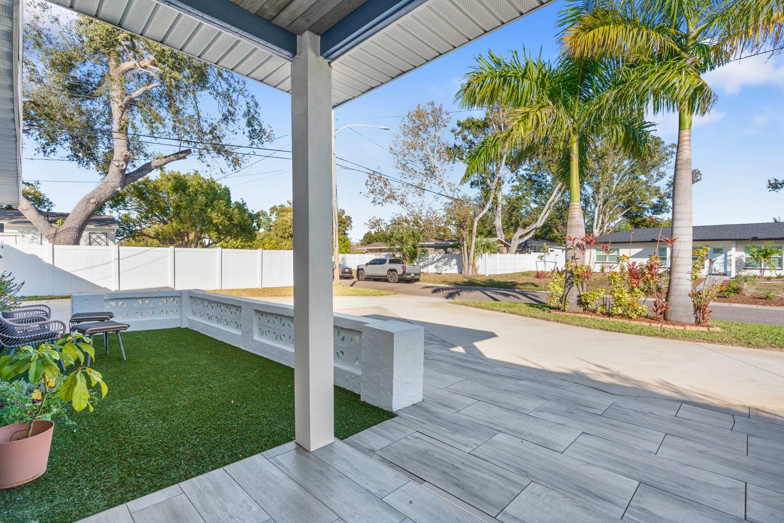 Image 43 of 52 For 2460 43rd Street N