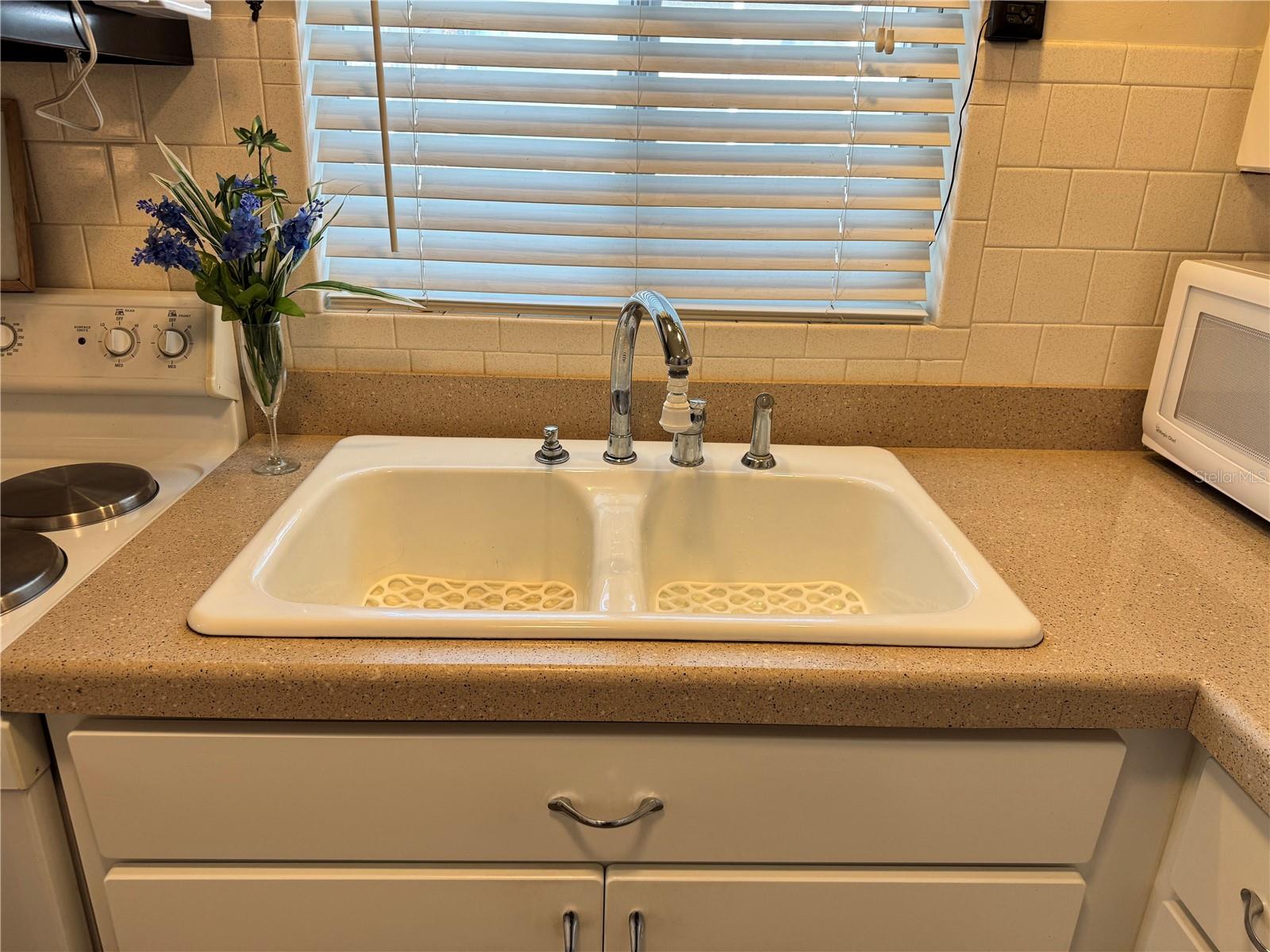 Image 9 of 38 For 1826 Sunny Drive D26