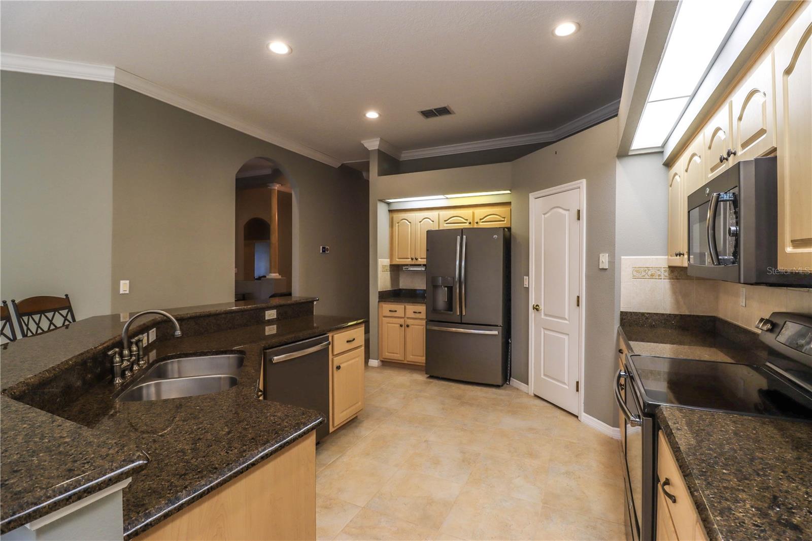 Image 18 of 85 For 20600 Moreland Drive